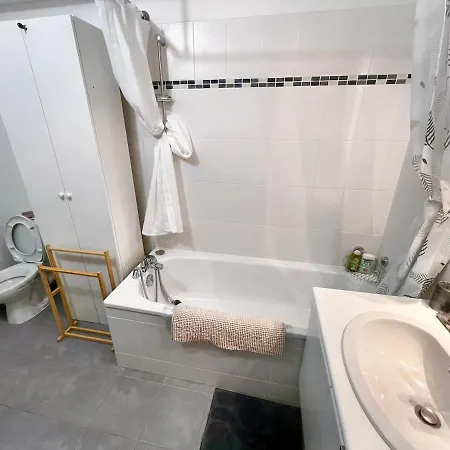 Studio Cosy Pres De Paris Et De L'Aeroport Cdg Drancy Exterior photo